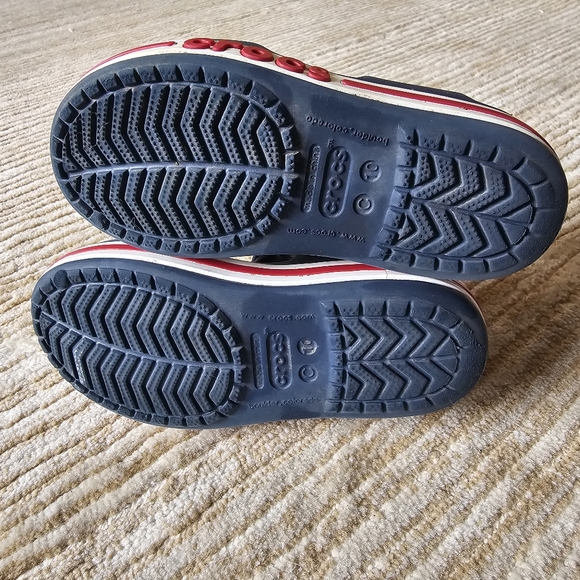 Crocs Kids Bayaband Navy Red White Velcro Sandals Water Shoes - Picture 4 of 4